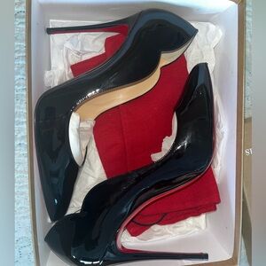 CHRISTIAN LOUBOUTIN - HOT CHICK 100 PATENT RED SOLE HIGH HEEL PUMPS